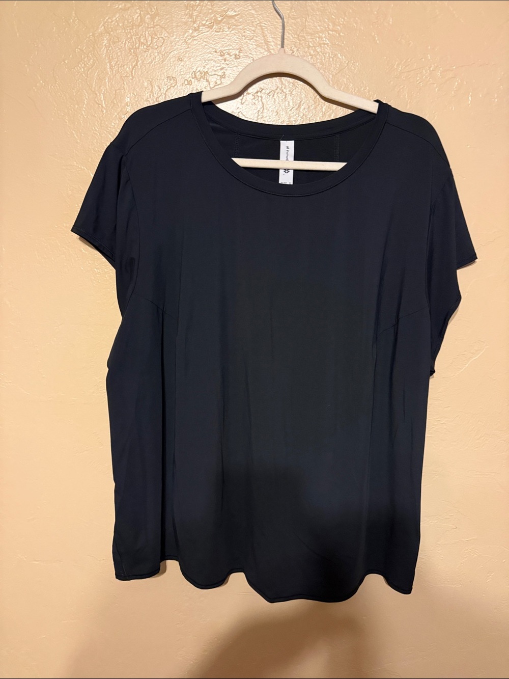 all in motion Black Short-Sleeve Crewneck workout Tee